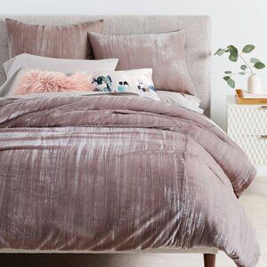 West Elm Lush Crinkle Velvet Full/Queen Duvet Dusty Blush